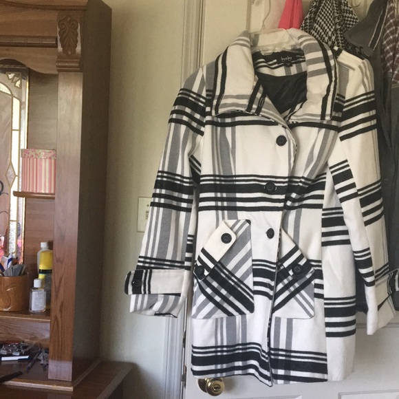 Jacket - Picture 2 of 4